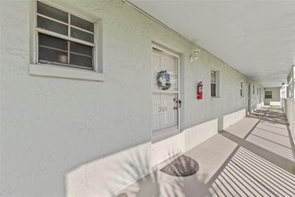 1706 Belleair Forest Dr in Belleair, FL - Building Photo - Building Photo