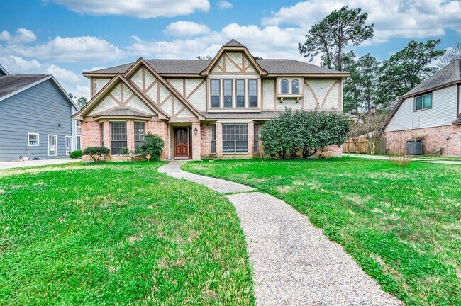 12203 Normont Dr