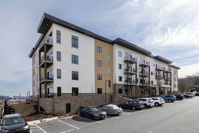 Bethlehem City View Apartments in Bethlehem, PA - Building Photo - Building Photo