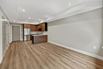 4237 Bergen Turnpike-Unit -4C in North Bergen, NJ - Building Photo - Building Photo