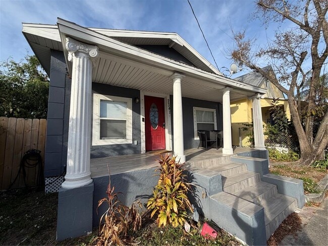 2341 W Walnut St in Tampa, FL - Building Photo - Building Photo