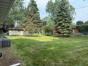 1916 Turquoise Trl in Eagan, MN - Foto de edificio - Building Photo