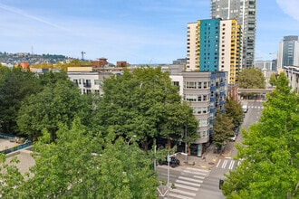 Sidney Apartments in Seattle, WA - Foto de edificio - Building Photo