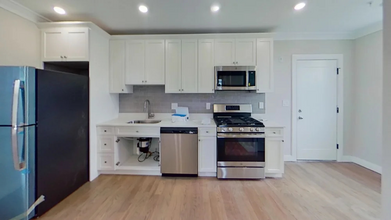 93 George St, Unit 3 in Boston, MA - Building Photo - Building Photo
