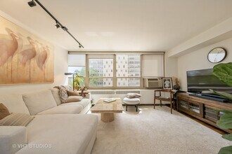 3950 N Lake Shore Dr in Chicago, IL - Building Photo - Building Photo