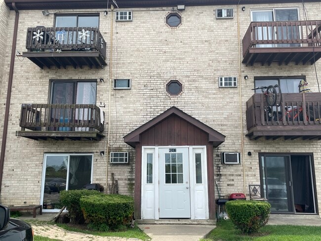 property at 4247 Jennifer Ln