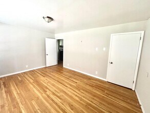 6016 Pulaski Pike NW in Huntsville, AL - Building Photo - Building Photo