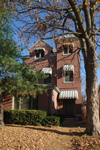 1333 Bardstown Rd in Louisville, KY - Foto de edificio - Building Photo