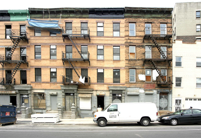 787 Saint Nicholas Ave in New York, NY - Building Photo - Building Photo