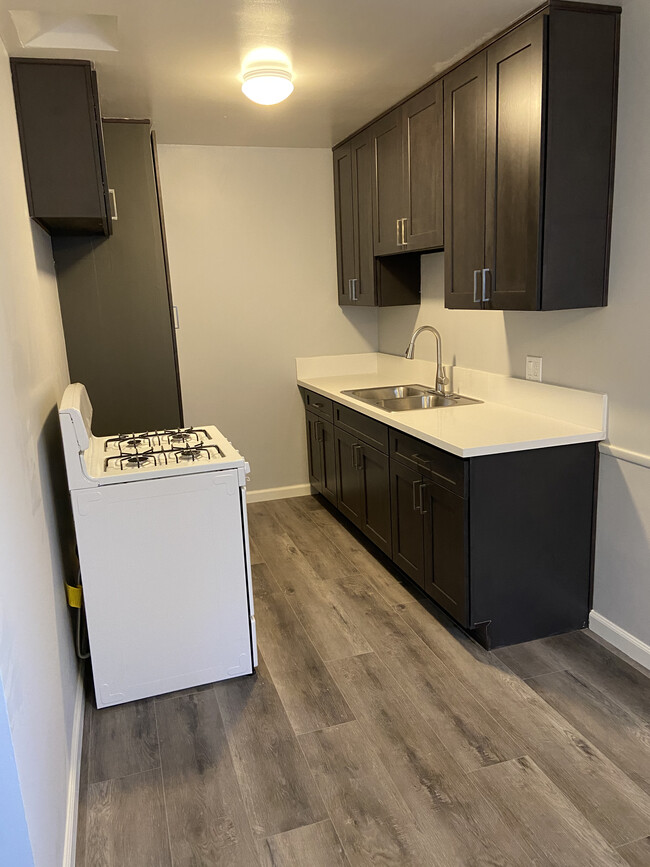 12267 Magnolia Blvd, Unit 3 in Valley Village, CA - Building Photo - Building Photo