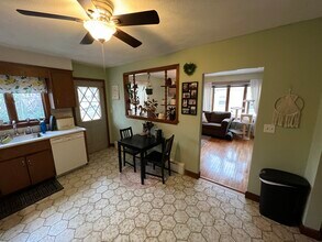 211 Holland St, Unit R in Somerville, MA - Building Photo - Building Photo