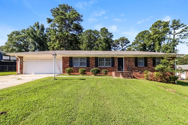 property at 5509 Joeclay Dr