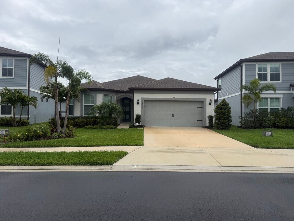 11233 Gallatin Trl in Duette, FL - Building Photo