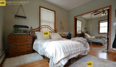 77 Easton St in Boston, MA - Foto de edificio - Building Photo