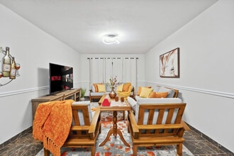 720 Kemah Ln in Schaumburg, IL - Building Photo - Building Photo