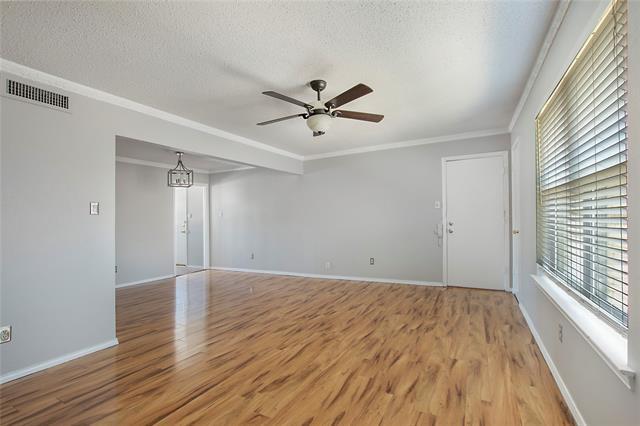 5817 Sandhurst Ln in Dallas, TX - Building Photo - Building Photo