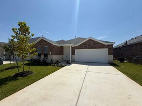 228 Rodney Boat Rd in Kyle, TX - Building Photo - Building Photo