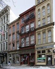 231 Chestnut St in Philadelphia, PA - Building Photo - Building Photo
