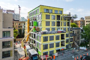 Osia in Montréal, QC - Building Photo