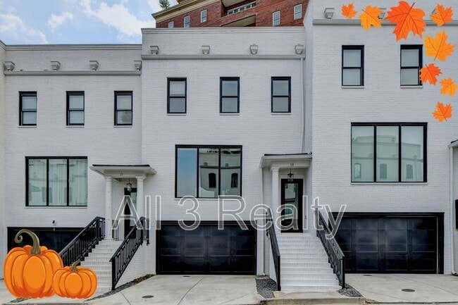 property at 3667 Peachtree Rd NE