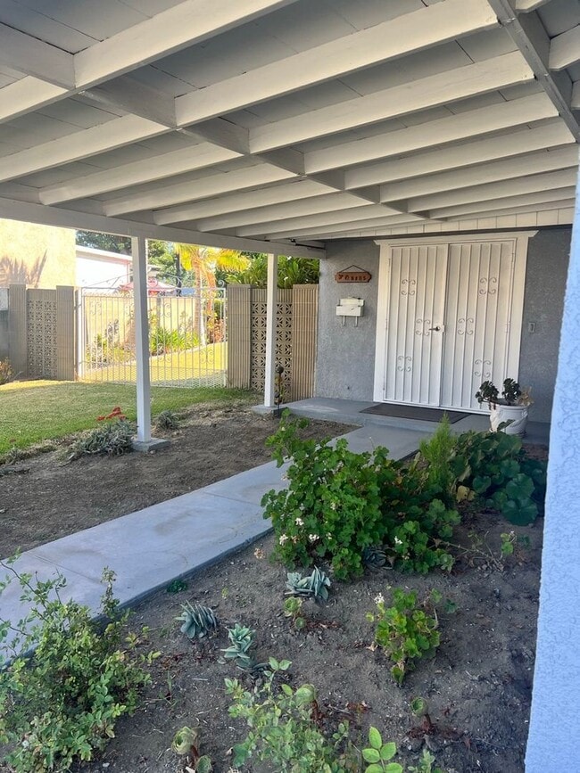 property at 13300 Reis St