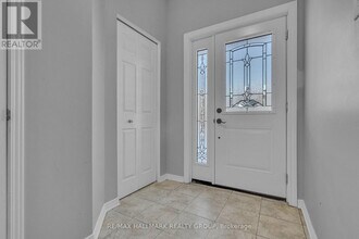 337 Brigitta St in Ottawa, ON - Building Photo - Building Photo