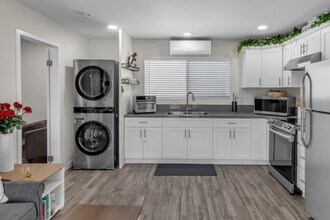 16919 Daphne Ave in Torrance, CA - Building Photo - Building Photo