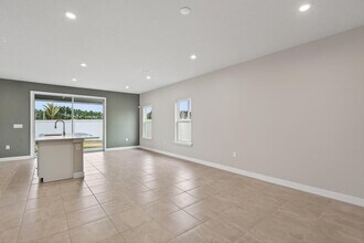 20 Sabal Ct in Palm Coast, FL - Foto de edificio - Building Photo
