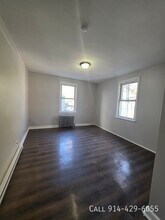 139 W Sandford Blvd in Mount Vernon, NY - Building Photo - Building Photo