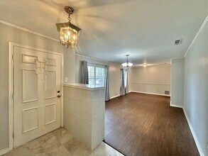 2700 Brentwood Dr in Tyler, TX - Building Photo - Building Photo