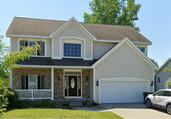 2402 Welbeck Dr in Ames, IA - Building Photo - Building Photo
