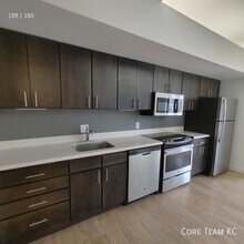 662 E 63rd St in Kansas City, MO - Building Photo - Building Photo