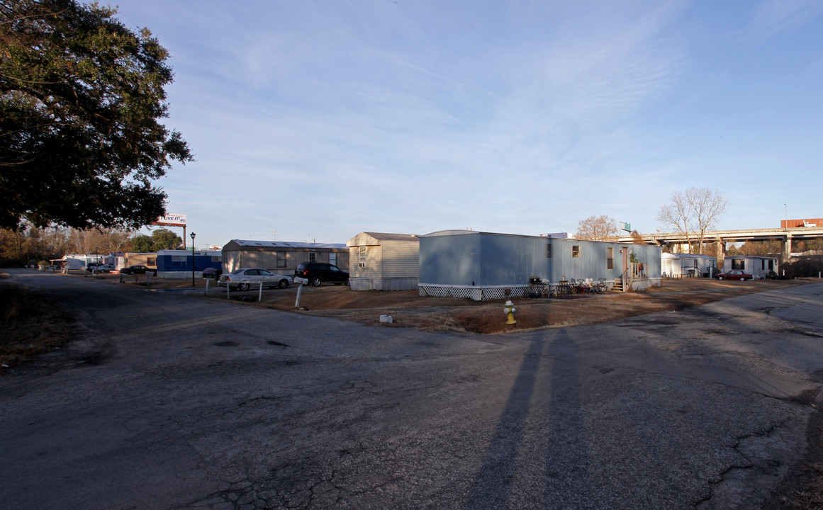 Ferndale Mobile Home Park in Charleston, SC - Building Photo