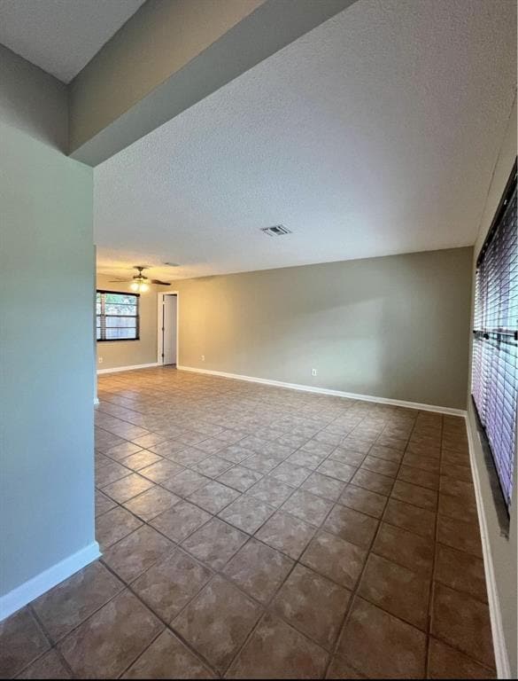 2224 Willow Tree Trail in Clearwater, FL - Building Photo - Building Photo