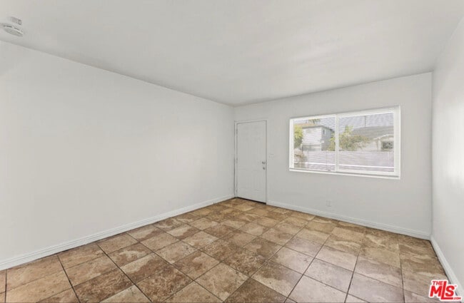 1030 E 21st St, Unit A in Long Beach, CA - Building Photo - Building Photo