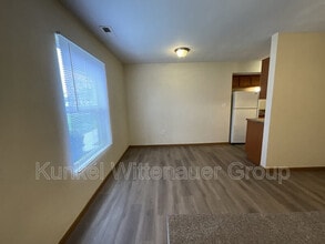 1810 Jamestown Rd in Swansea, IL - Building Photo - Building Photo