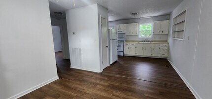 89 Co Rd 1247 in Vinemont, AL - Building Photo - Building Photo