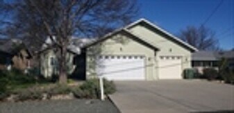 19426 Mountain Meadow S in Hidden Valley Lake, CA - Building Photo