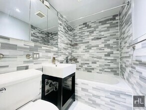 West 53rd Street in New York, NY - Building Photo - Building Photo