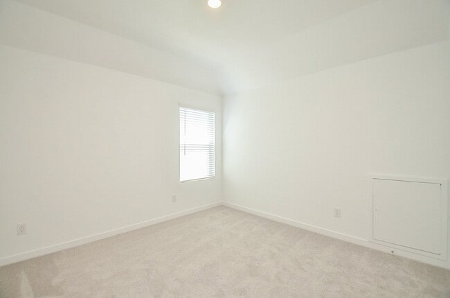 property at 2708 Pne Blf Dr