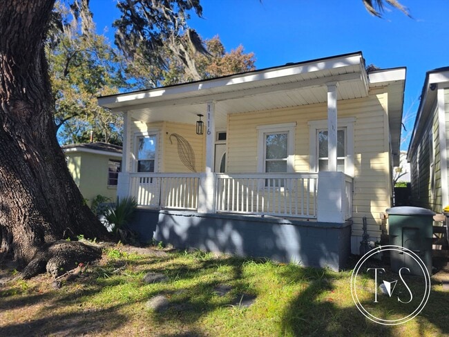 property at 1116 NE 36th St