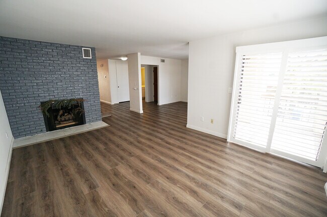 712 Vallejo Villas in Los Angeles, CA - Building Photo - Building Photo