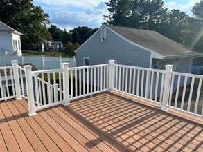 484 Meriden Ave in Southington, CT - Building Photo - Building Photo