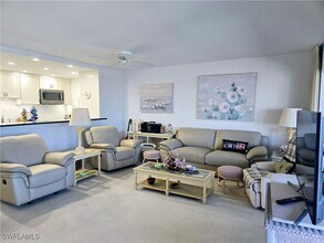 3410 Gulf Shore Blvd N in Naples, FL - Building Photo - Building Photo