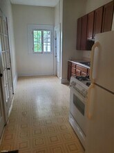 112 S 5th St-Unit -Apt 4 in Goshen, IN - Building Photo - Building Photo