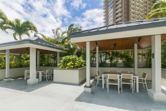 1631 Kapiolani Blvd in Honolulu, HI - Building Photo - Building Photo