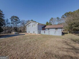 5100 Redan Rd in Stone Mountain, GA - Building Photo