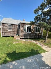 917 Evergreen Walk in Ocean Beach, NY - Building Photo - Building Photo