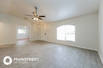 1581 S Chamberlain Blvd in North Port, FL - Building Photo - Building Photo