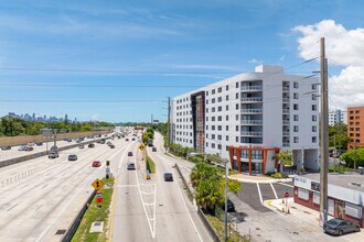 Edison Place in Miami, FL - Building Photo - Building Photo